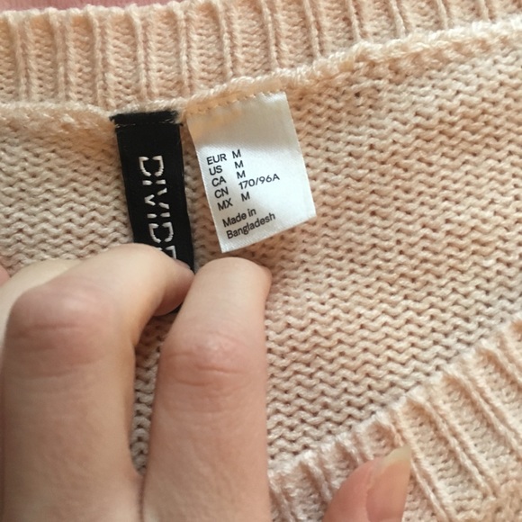 Light Pink Sweater - Picture 3 of 4